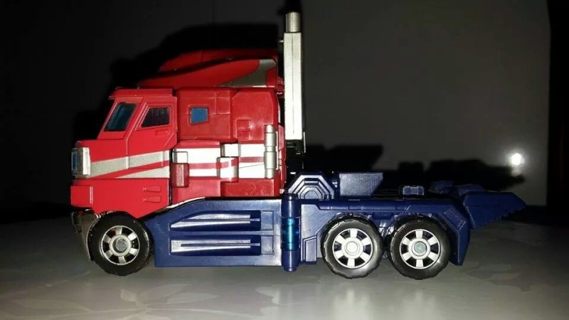 Collection Transformers de sylv1 (AOE, CHUG, TF PRIME, BH, MP, LABELS INDÉS ET G1.. ) Img_1848