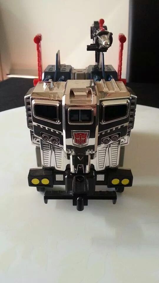 Collection Transformers de sylv1 (AOE, CHUG, TF PRIME, BH, MP, LABELS INDÉS ET G1.. ) Img_1913