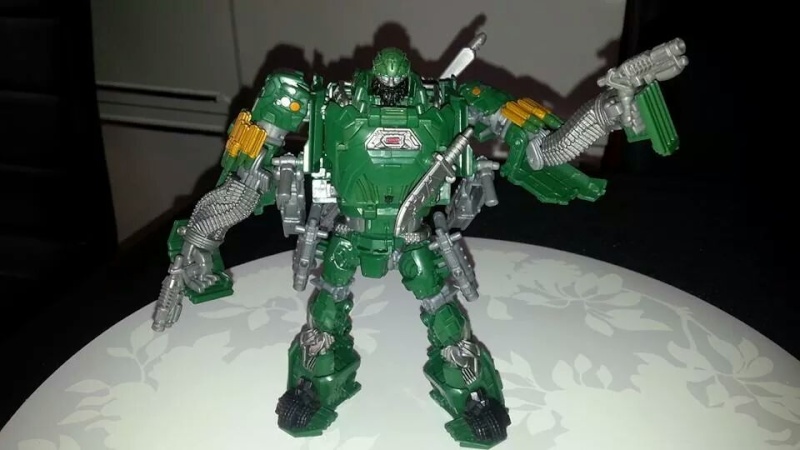 Collection Transformers de sylv1 (AOE, CHUG, TF PRIME, BH, MP, LABELS INDÉS ET G1.. ) - Page 2 Img_4230