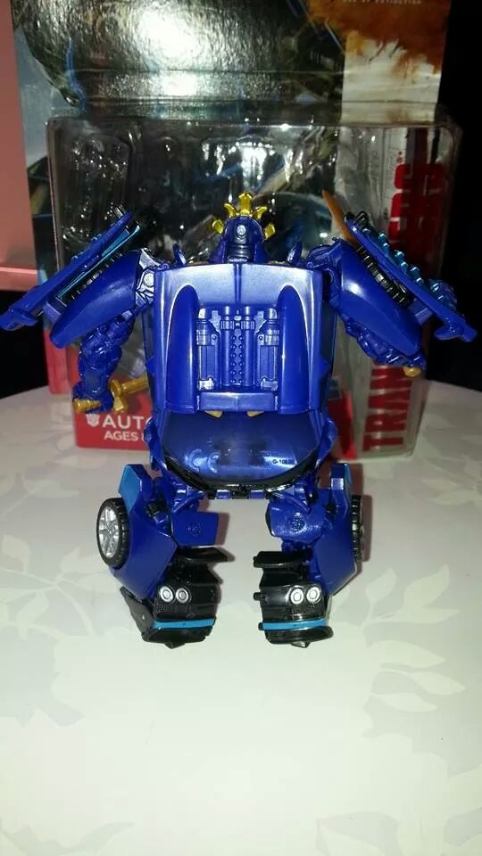 Collection Transformers de sylv1 (AOE, CHUG, TF PRIME, BH, MP, LABELS INDÉS ET G1.. ) Img_8220