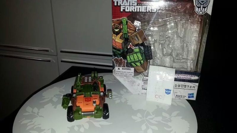 Collection Transformers de sylv1 (AOE, CHUG, TF PRIME, BH, MP, LABELS INDÉS ET G1.. ) Img_9210