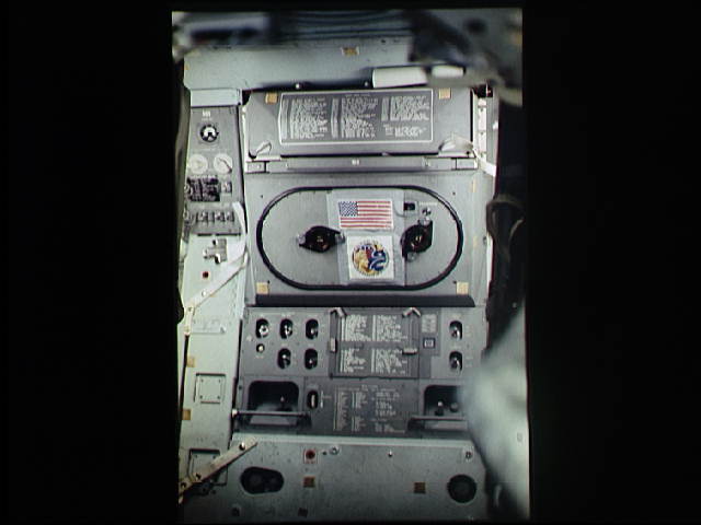 Femelle extraterrestre en vidéo mission secrète Apollo 20 As17-110
