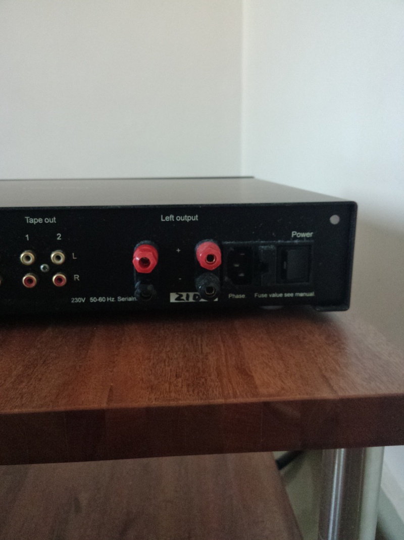 Densen DM 10 MK1 Integrated Amplifier (Sold) Img20123