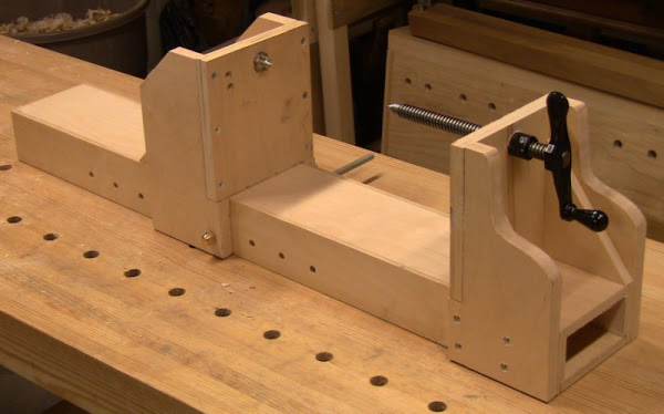 Tour à bois à perche ou...Spring Pole Lathe Tour310