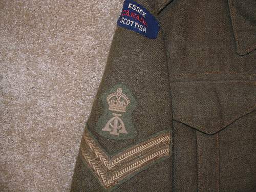 Grandfather's WWII Canadian Uniform "The Essex Regiment (Tank)" P6070215