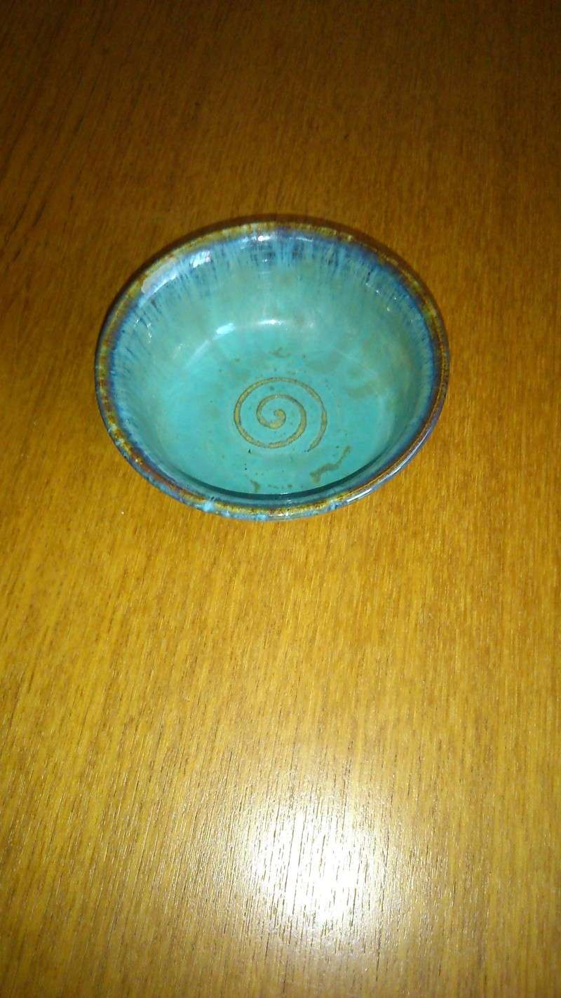 Little blue bowl, HR mark - Honor Reid Dsc_0014