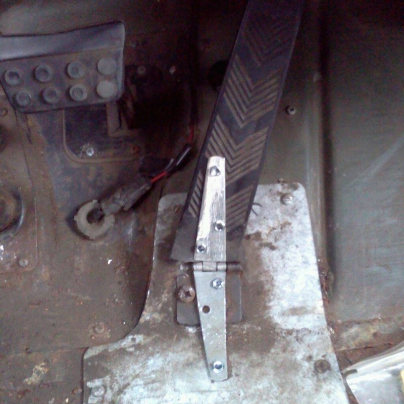 gas pedal cracking 15445710
