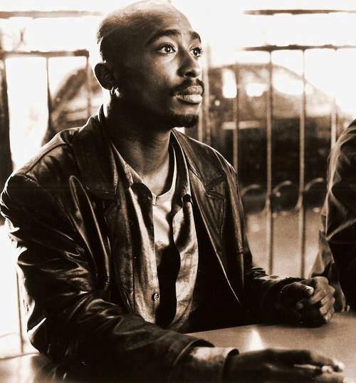 Tupac's last words were "F * ck you!" Tupac-10