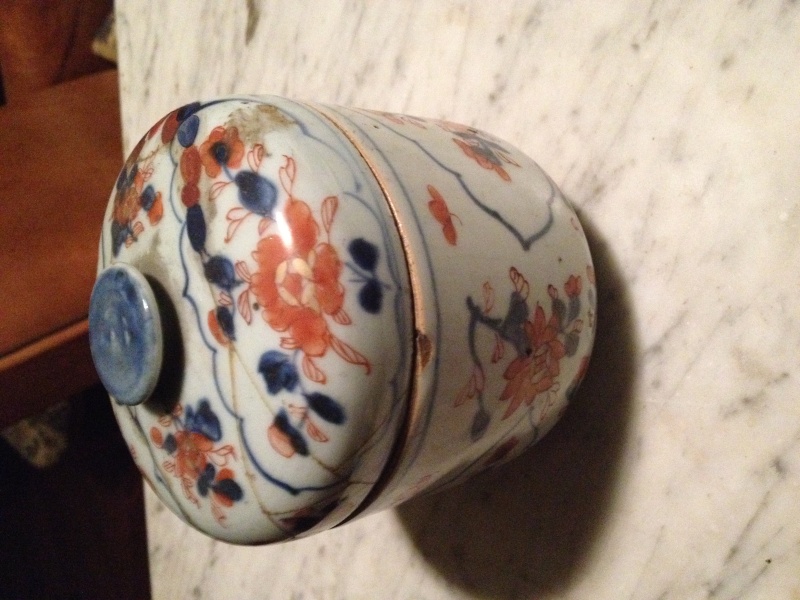 Deux marques sur des pots en porcelaine anciens Img_6016