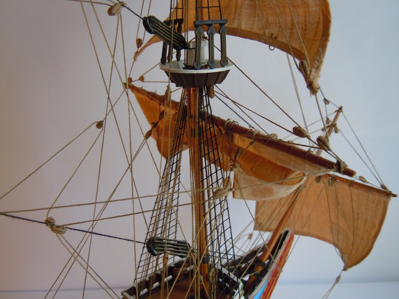 Galion Mayflower (Heller 1/150°) de police1963 01810