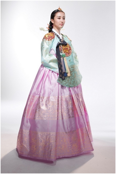 Code vestimentaire du royaume de Soriyeo Hanbok32