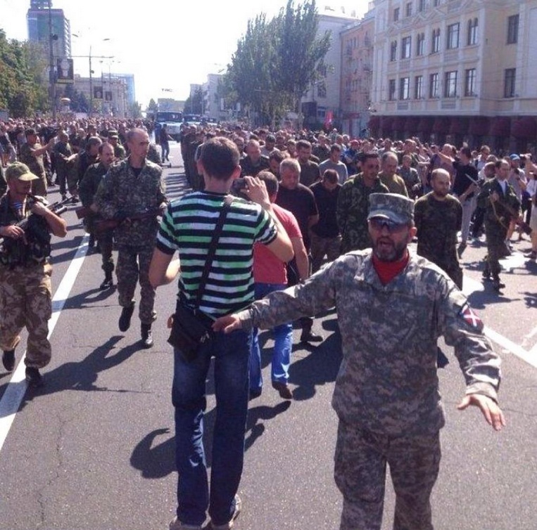 Парад на день независимости Украины в Донецке Yaoeze27