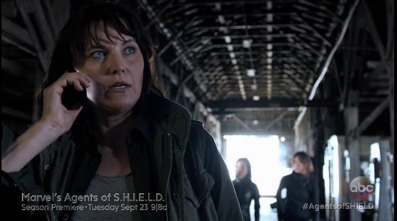agents of shield - [27/08/2014] Première photo de Lucy dans Agents of SHIELD Bx7kme10