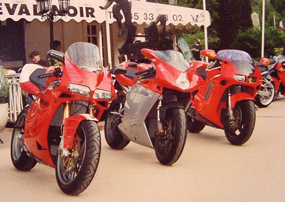 Moto unique Ducati10