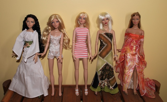 Tonner de Chataigneval American model dolls en 22 pouces et Ellowyne, Cami, Peggy Harcourt, Déjà Vu 16 pouces - Page 5 Img_6310