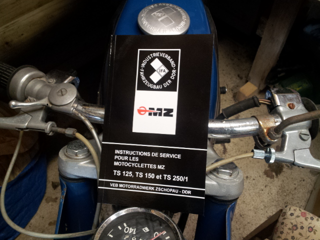 Manuel Instructions de service pour les motocyclettes MZ 2014-010