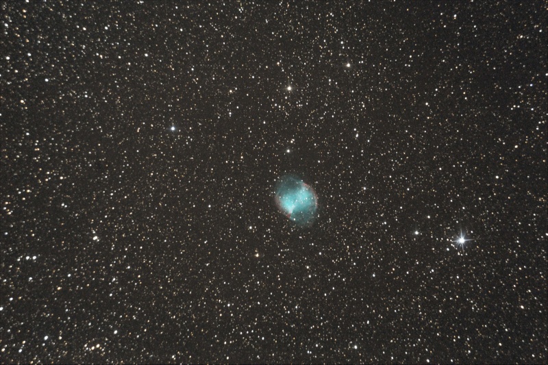 M 27 Nébuleuse planétaire  dite 'de l'Haltère' M2710