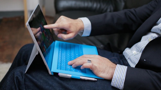  Microsoft Surface Pro 3 Tablet Review Micros10