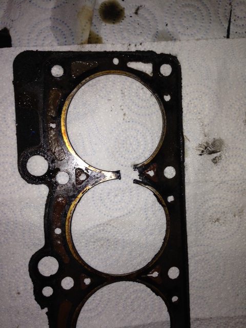 problème de culasse ou joint de culasse sur S2 2.5L essence Image10