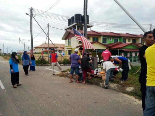 Gotong-royong sediakan tapak pondok SRS KRT Tmn Tropicana -27/9/2014 Photo_85