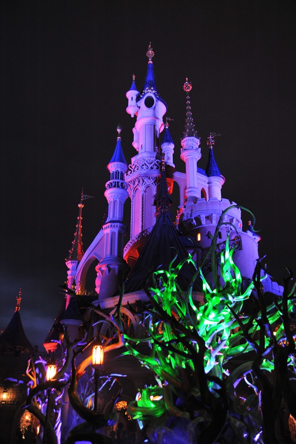 Vos photos nocturnes de Disneyland Paris - Page 4 Disney16