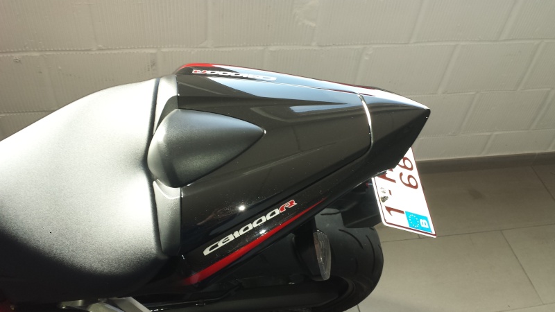 CAPOT DE SELLE HONDA PAS CHER - Page 2 20141015