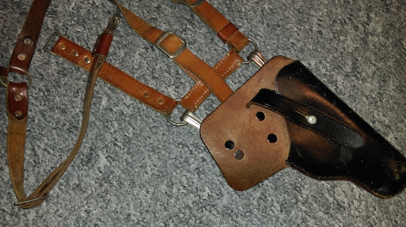 I.D. for leather holster please Imag0210