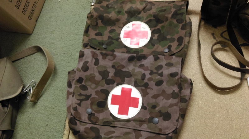Austrian army medic kit Imag0312