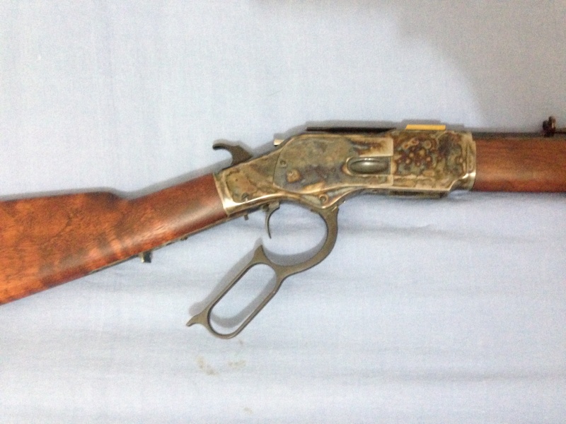 Présentation du nouveau Poudreux Old Western Gun - Page 3 Winch012