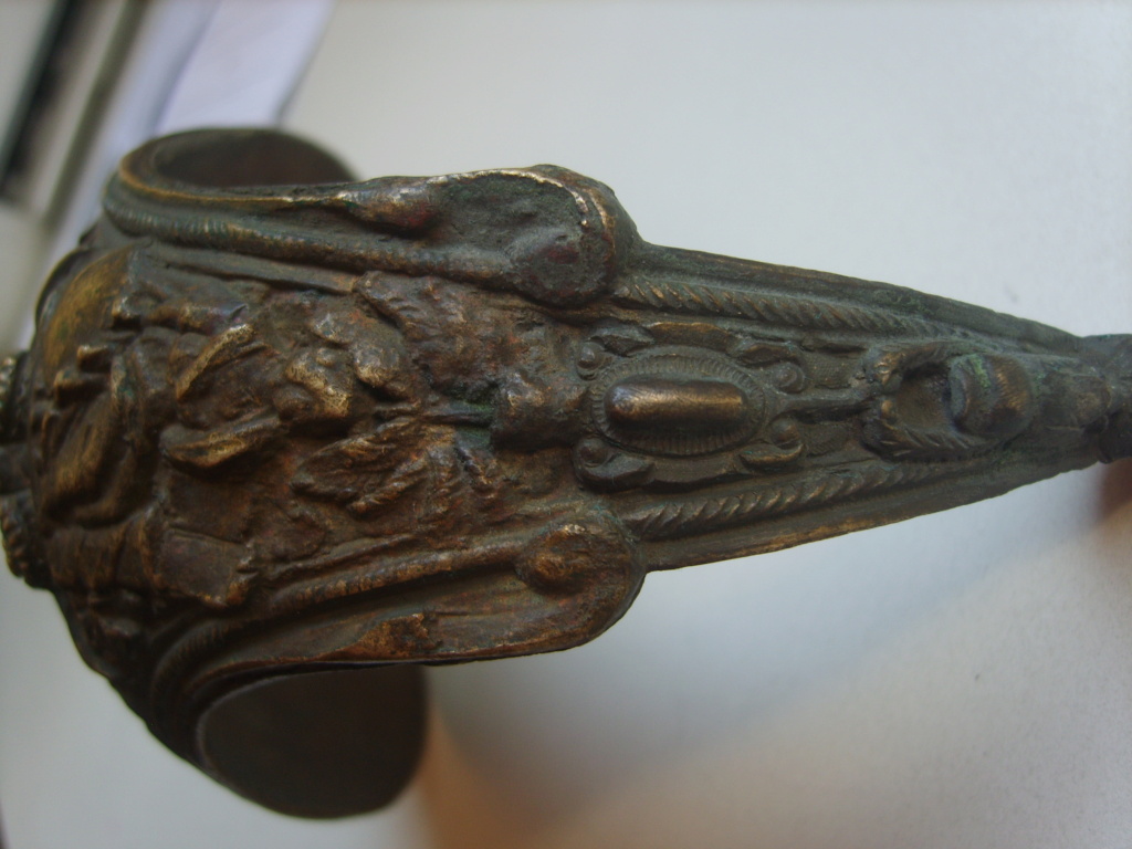 Garde de sabre à identifier S8005613