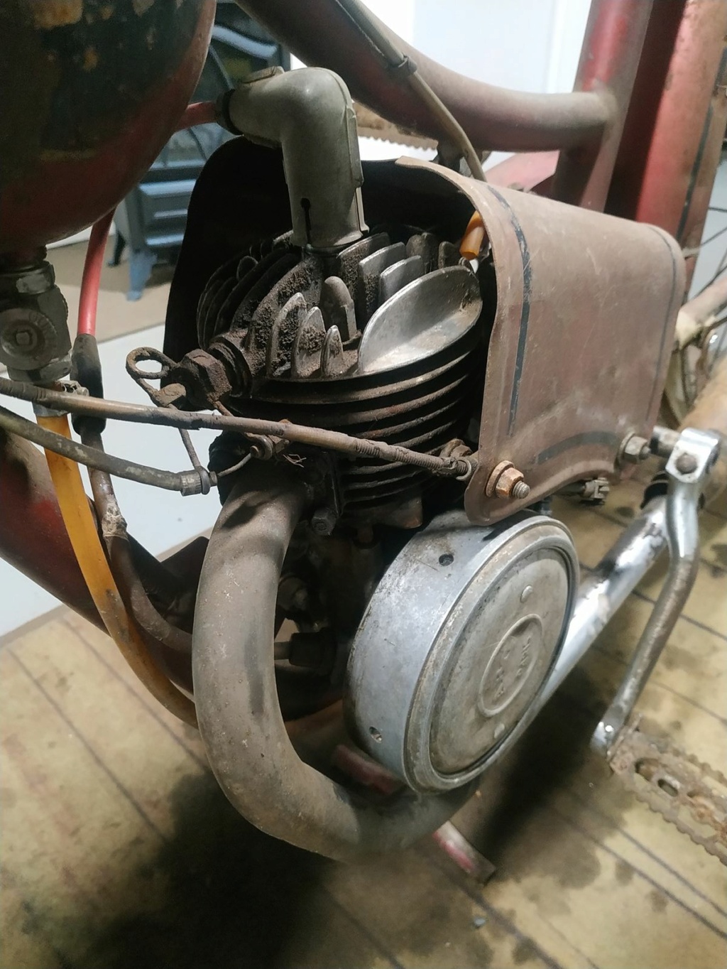 Cyclomoteur AUTOMOTO VDTL 1953 a moteur VAP 4 DT _copi259