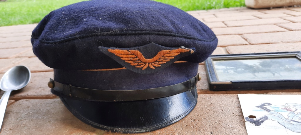 Trouvailles du jour : casquette aviation 1935, DAF, baïonnette et maquis 20211179