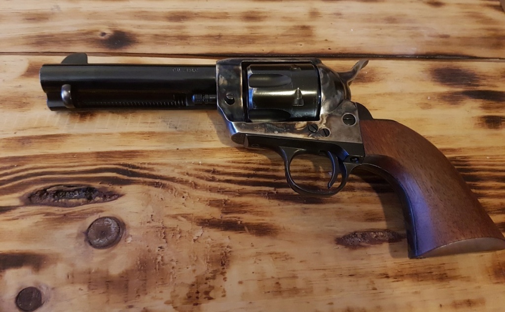 (réservé)vends colt Pietta 1873 4 3/4 45LC et étui pour fast draw. 20190113