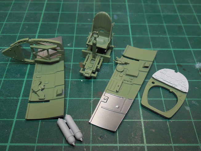 [GB Eduard] Spitfire HF mkVIII Eduard 1/48  Le "Spit strato" Dscn6418