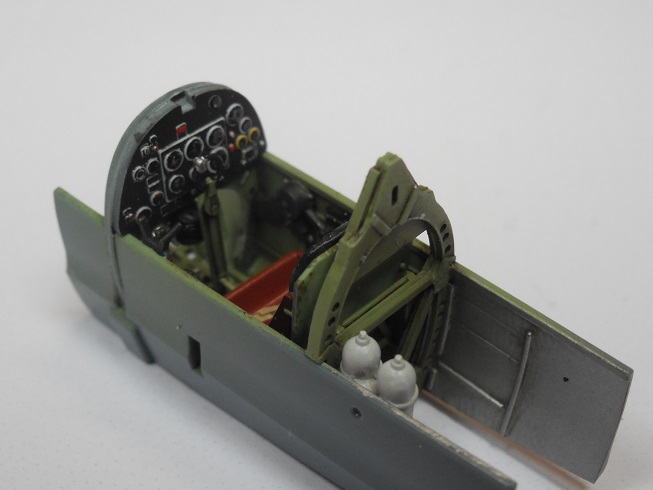 [GB Eduard] Spitfire HF mkVIII Eduard 1/48  Le "Spit strato" Dscn6425