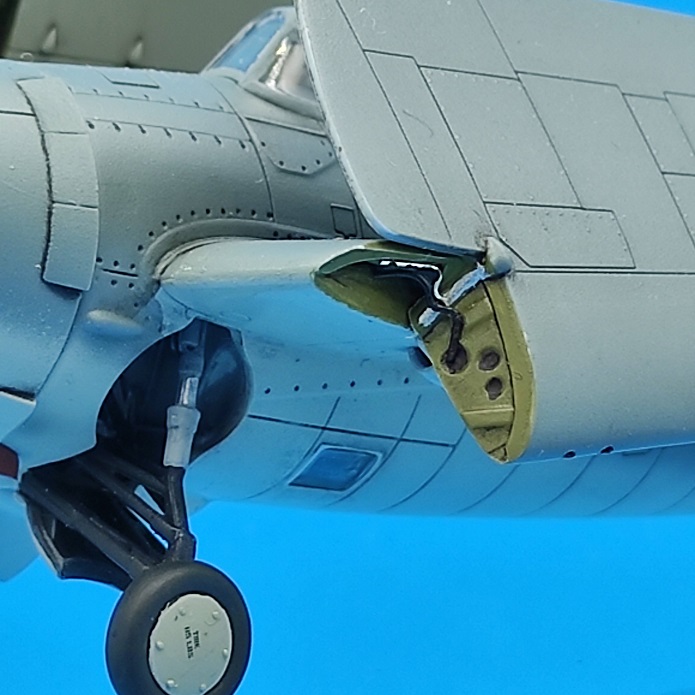 Grumman F4F-4 Wildcat ailes repliées Airfix 1/72 Img_2047