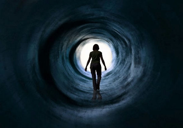 Грег Кэлайс - Смерть и туннель света: последняя большая уловка  Death-10