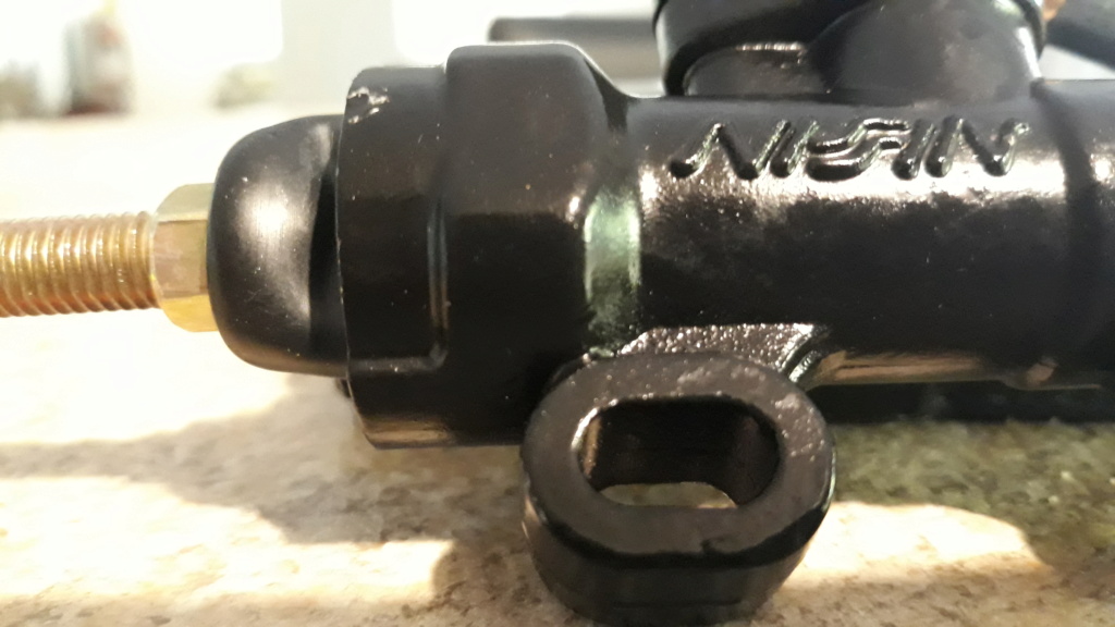 Replacing rear master cylinder with a Chinese one - Page 2 Nissin10