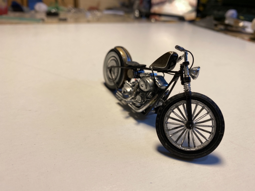 Harley from scratch 1:24 B79e9710