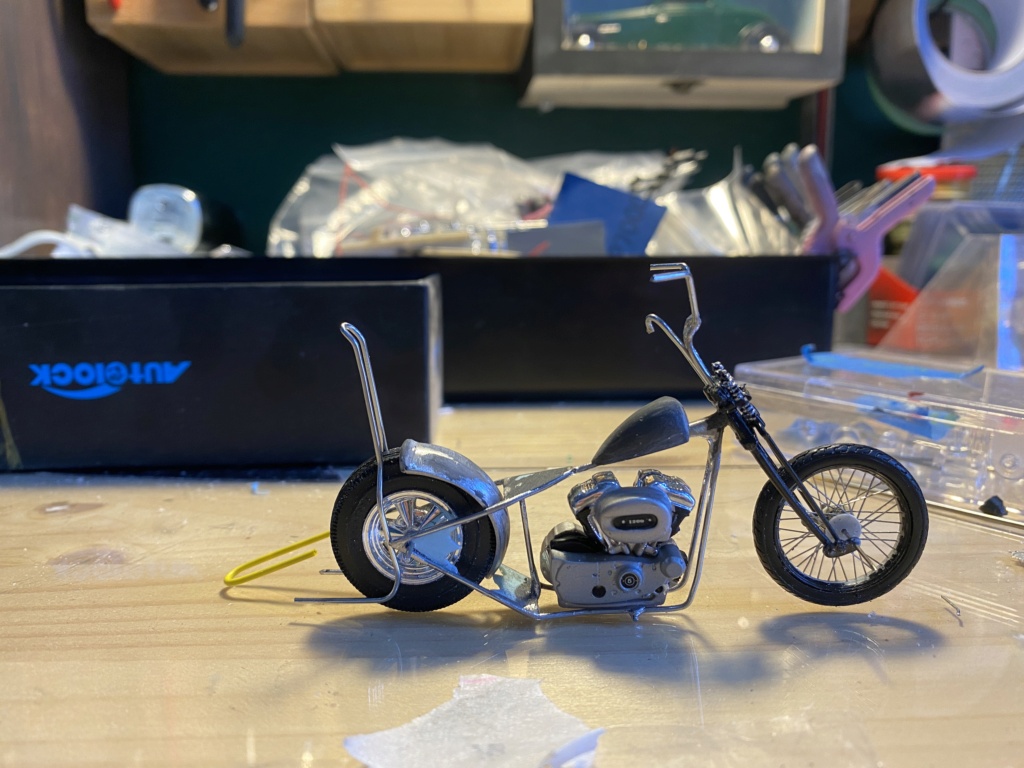 Harley 1:24 from scratch C4001b10