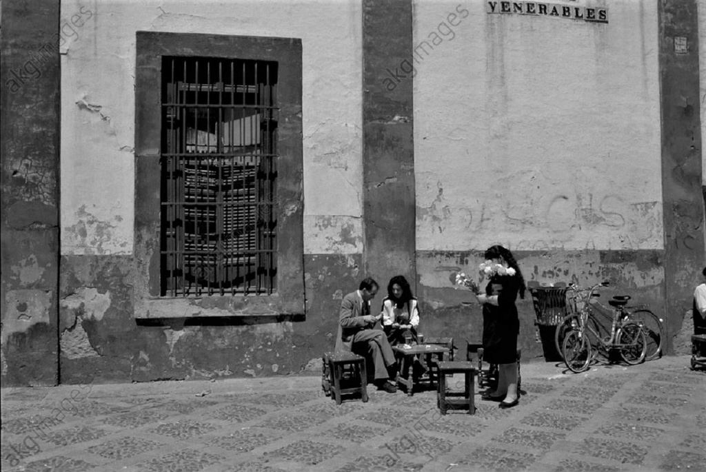 Fotos de la Sevilla del ayer (XI) - Página 9 -8_19810