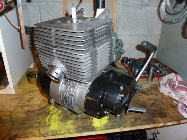 montage moteur ETZ 125  P1060921
