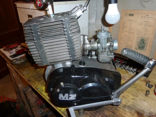 moteur - montage moteur ETZ 125  P1060922