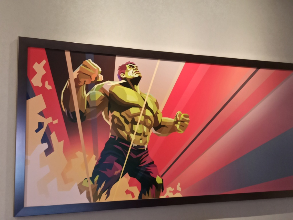 Disney's Hotel New York - The Art of Marvel [2021] - Page 39 Img_2079