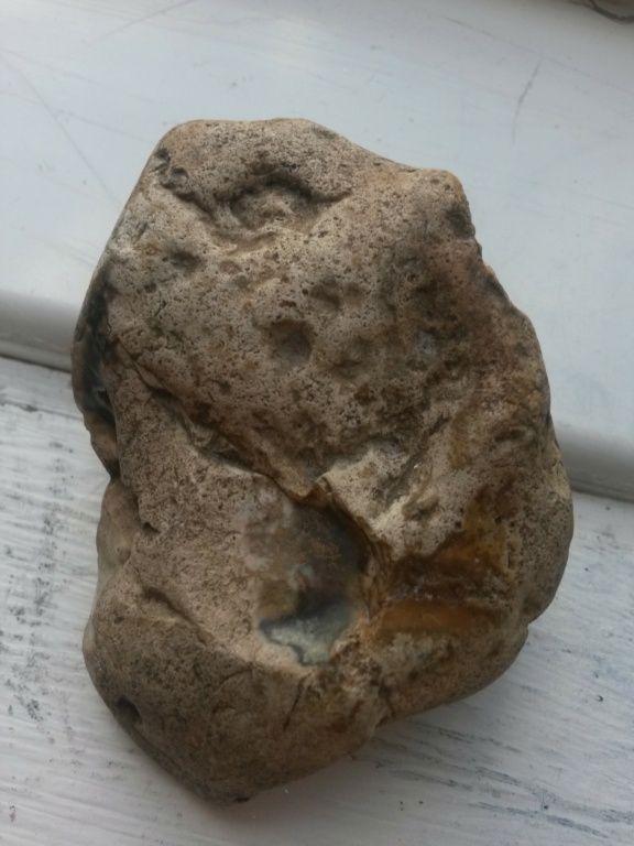 Portable Rock  Art -  Elongated  skull Img_2281