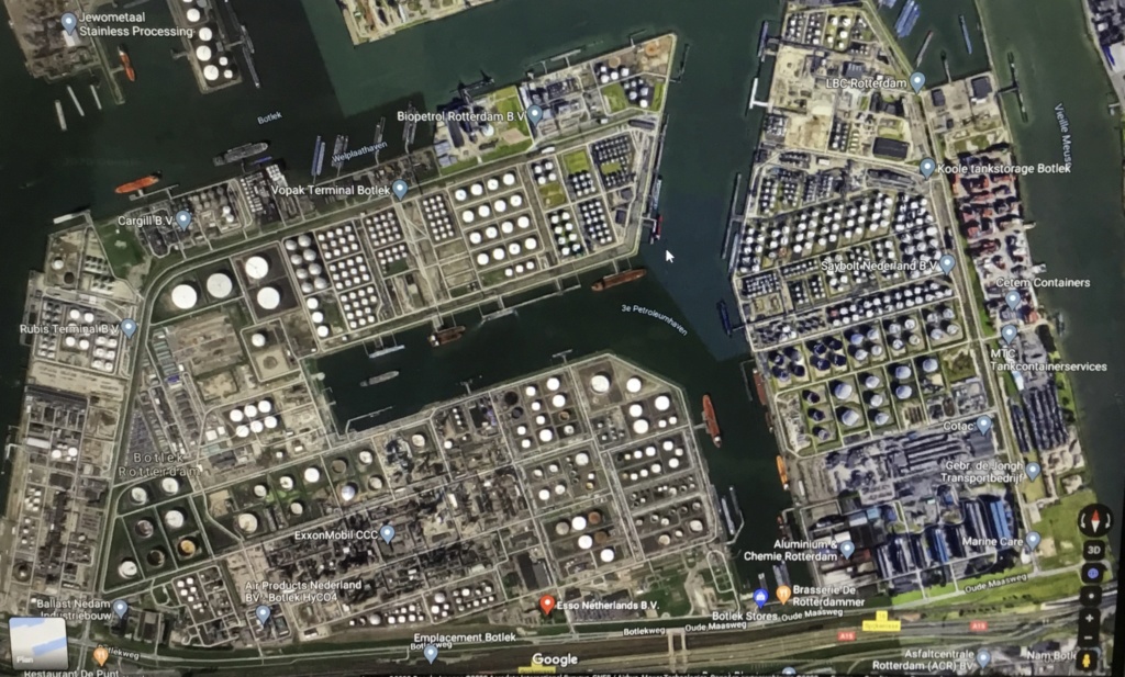 Les littoraux - Rotterdam sur Google earth.  Gzoogr25