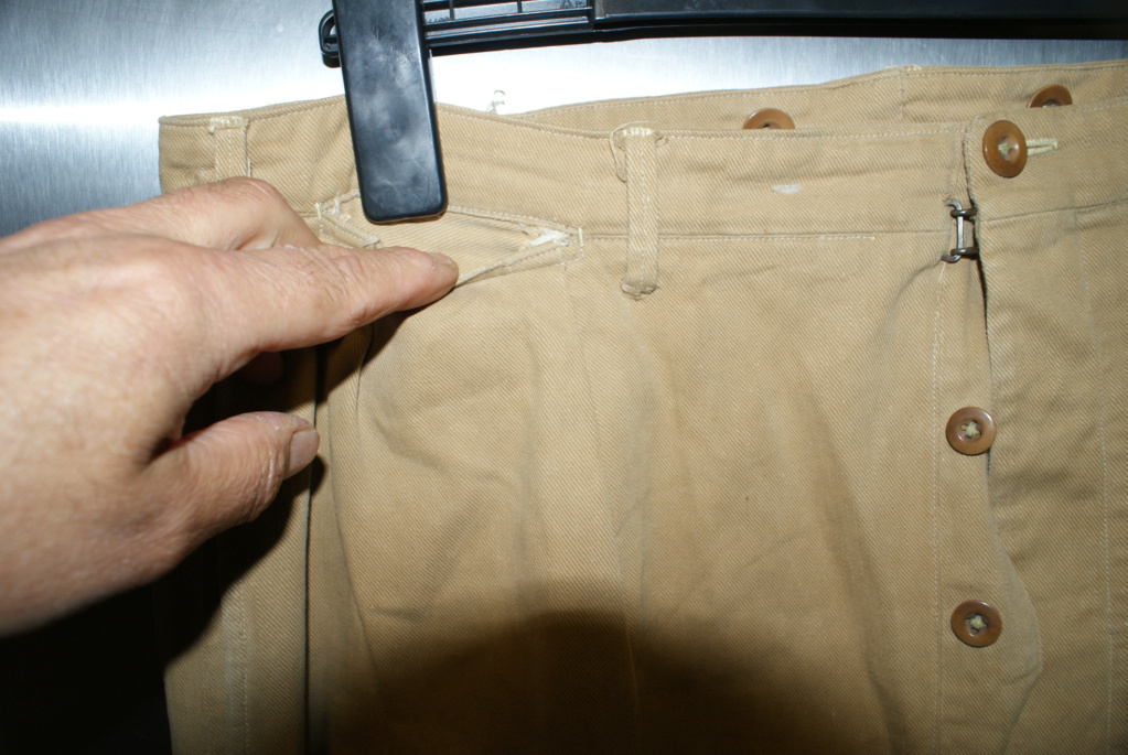 pantalon toile beige boutons corozo Dsc01169