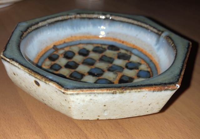 Seven sided stoneware bowl  46630810
