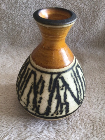 Rayric Pottery, England  60b88210