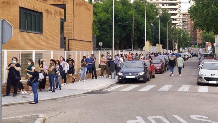 Page: "No hay que tener miedo, la vacuna es el principio de la solución" Las_co10